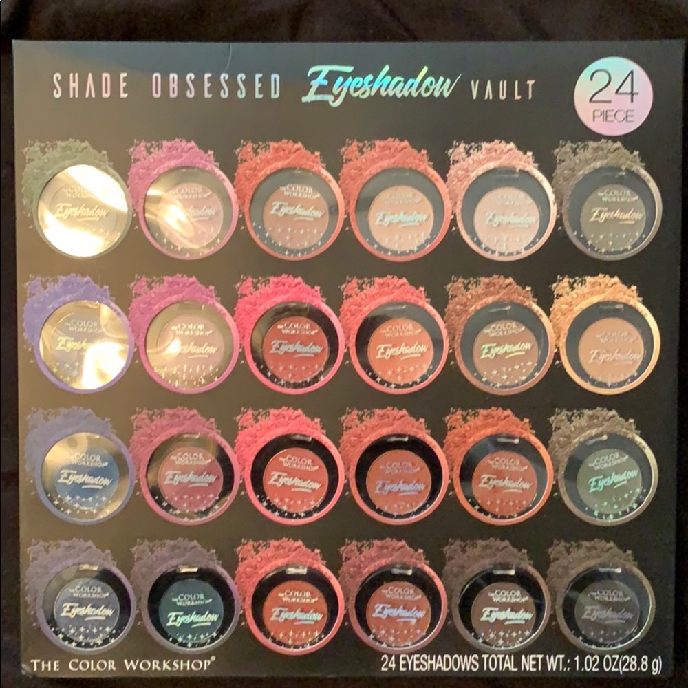 🌼5 for 25🌼 NEW Eyeshadow Vault
